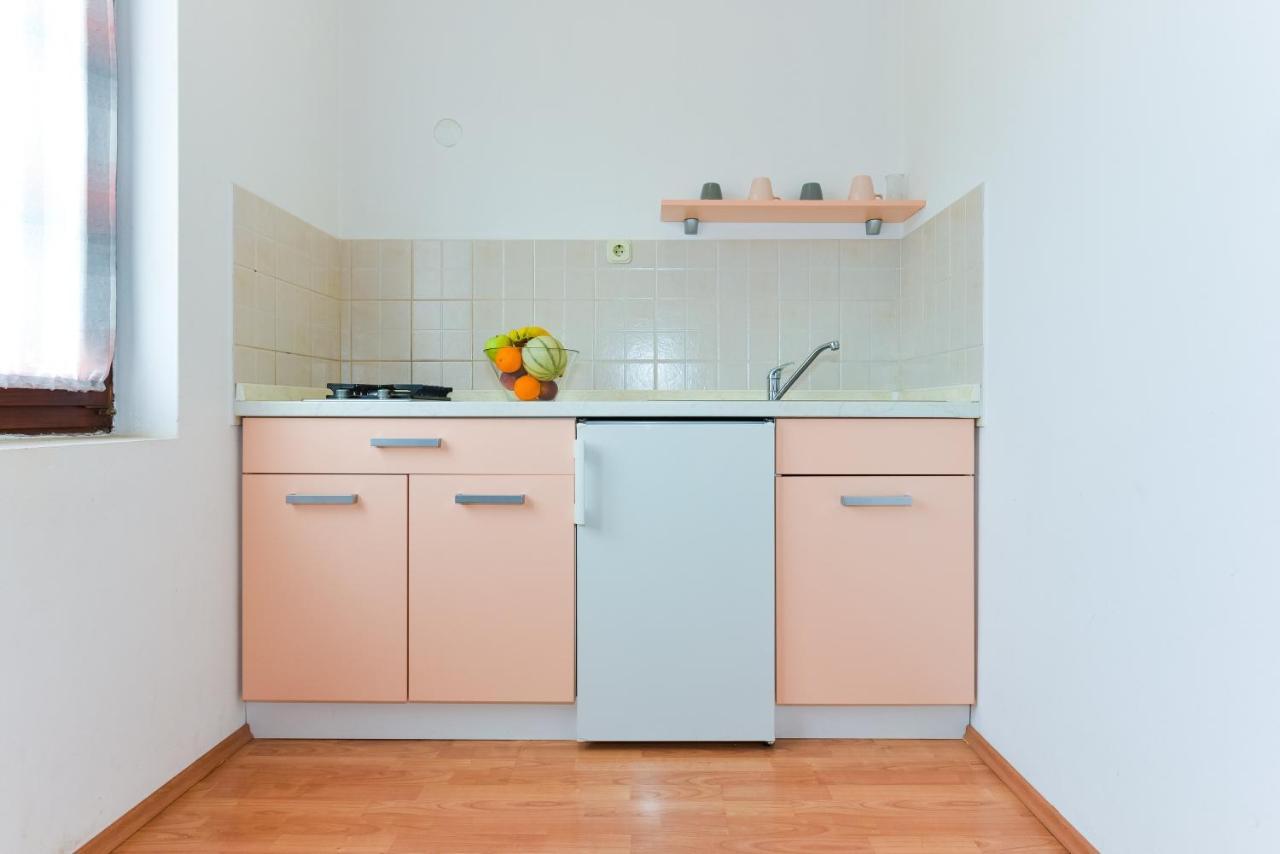 Apartments Adria Биоград-на-Мору Номер фото