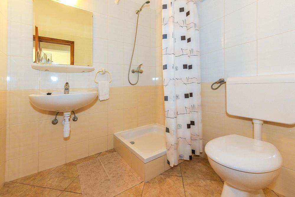 Apartments Adria Биоград-на-Мору Номер фото
